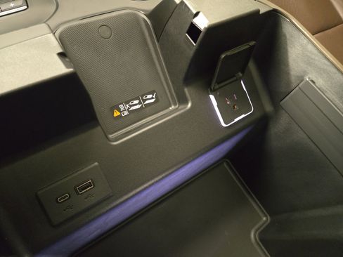 Certified 2023 GMC Sierra 1500 Denali w/ Denali Reserve Package image 30