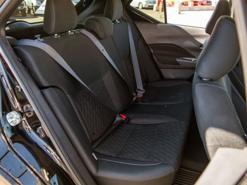 Used 2024 Nissan Kicks SV image 12