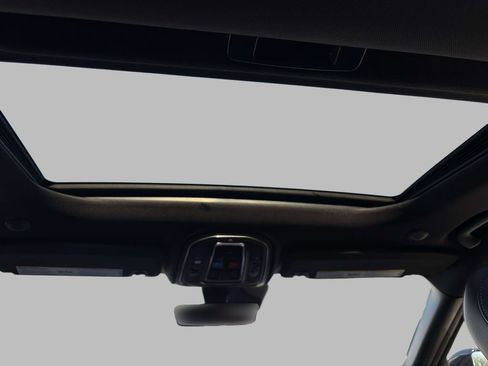 New 2026 Jeep Grand Cherokee Altitude AWD/4WD image 8