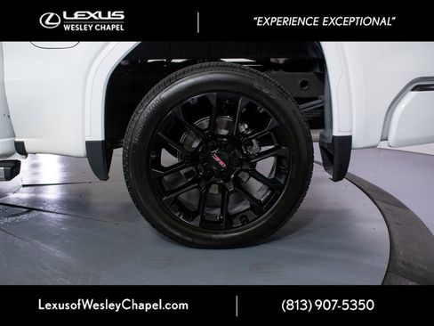 Used 2024 GMC Sierra 1500 Denali AWD/4WD image 11