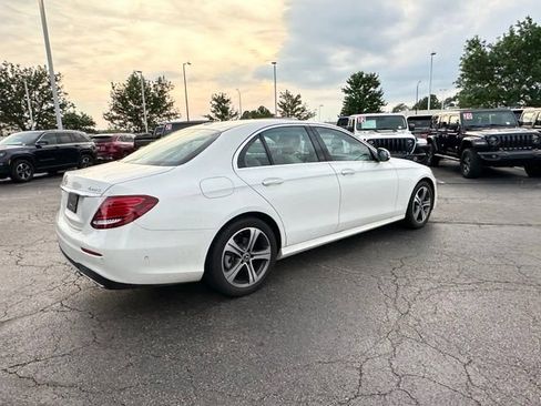 Used 2019 Mercedes-Benz E 300 4MATIC image 10