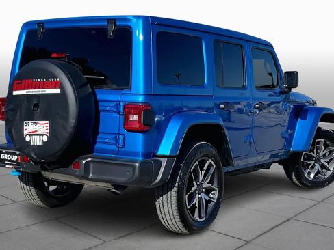 Used 2024 Jeep Wrangler Sport S w/ Convenience Group image 12