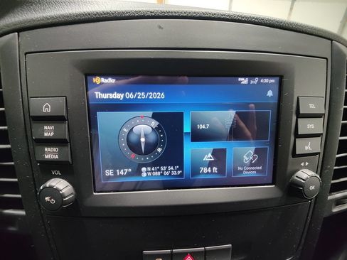 Used 2021 Mercedes-Benz Metris image 31