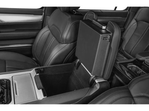 Certified 2024 Jeep Grand Wagoneer L Series III AWD/4WD image 14