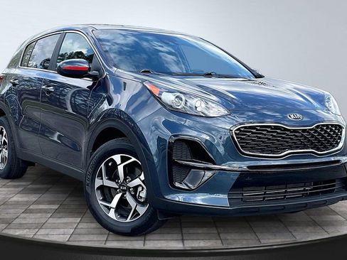 Used 2022 Kia Sportage LX image 12