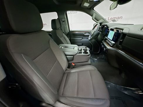 Used 2025 Chevrolet Silverado 1500 LT AWD/4WD image 31
