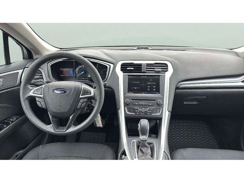 Used 2016 Ford Fusion SE image 13