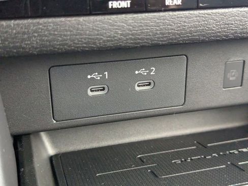 New 2026 Mitsubishi Outlander SE image 18