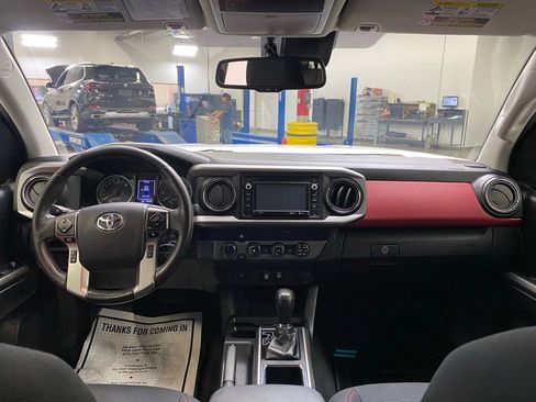 Used 2019 Toyota Tacoma SR5 image 22