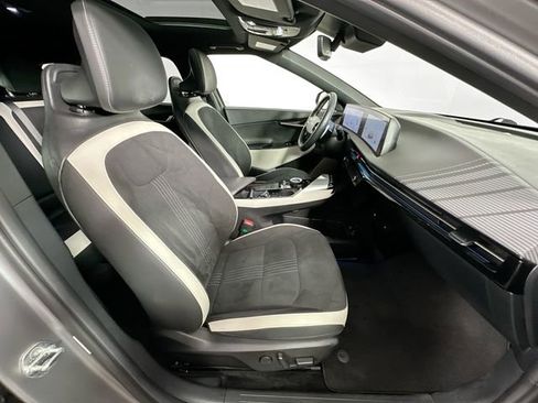 Used 2023 Kia EV6 GT-Line w/ GT-Line Suede Seat Package AWD/4WD image 31