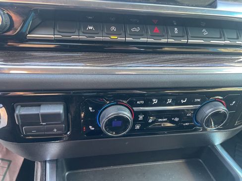 Used 2024 Chevrolet Silverado 1500 LT Trail Boss w/ Convenience Package II image 22