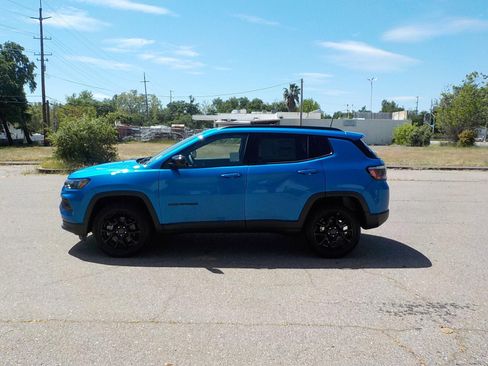 New 2025 Jeep Compass Latitude w/ Altitude Special Edition image 11