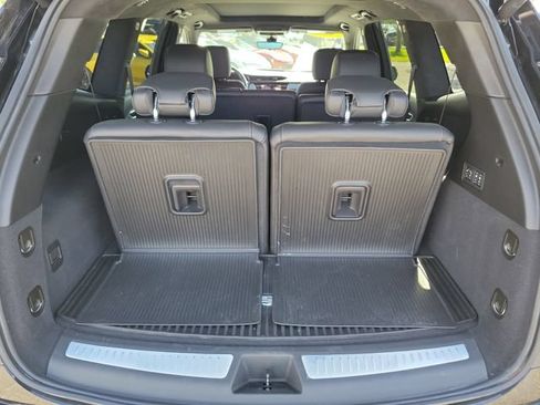 Certified 2025 Cadillac XT6 Premium Luxury w/ Platinum Package AWD/4WD image 10