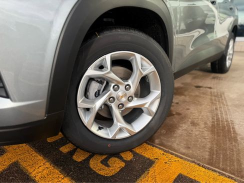 New 2026 Chevrolet Trax LS w/ LS Convenience Package image 6