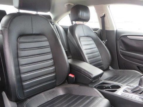 Used 2014 Volkswagen CC Sport image 40