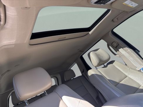 Used 2020 Jeep Grand Cherokee Limited image 26