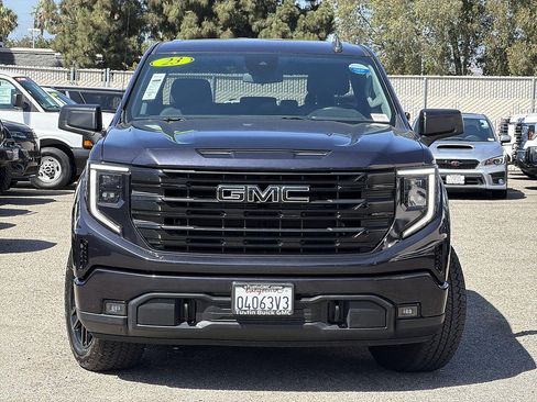 Used 2023 GMC Sierra 1500 Elevation AWD/4WD image 2
