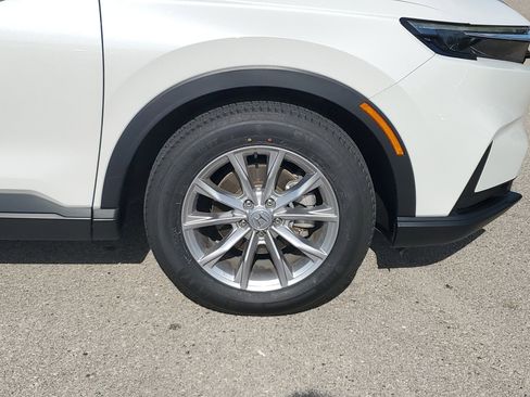 Used 2025 Honda CR-V EX image 9