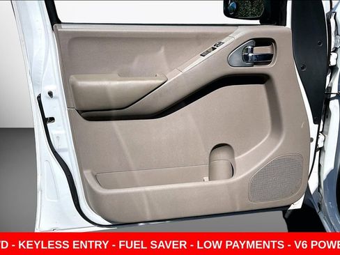Used 2012 Nissan Frontier SV RWD image 20