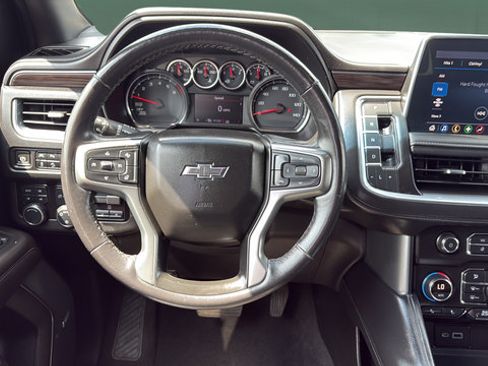 Used 2021 Chevrolet Tahoe Z71 w/ Z71 Signature Package AWD/4WD image 25