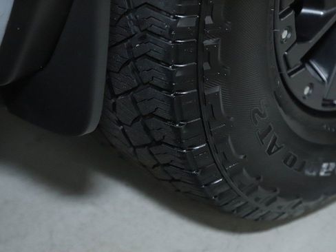 Certified 2022 Nissan Frontier PRO-4X w/ Pro-4X Premium Package image 39