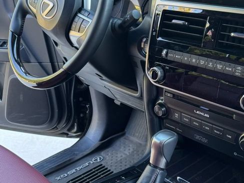 Used 2023 Lexus GX 460 Premium AWD/4WD image 5