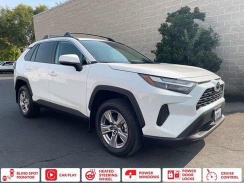 Used 2023 Toyota RAV4 XLE w/ Convenience Package FWD image 1