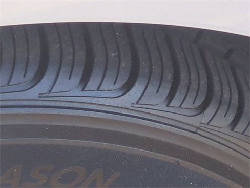 Used 2022 Nissan Sentra SV image 18