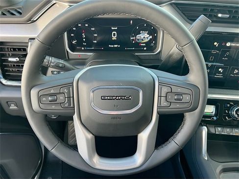 New 2026 GMC Sierra 2500 Denali w/ Denali Reserve Package image 7