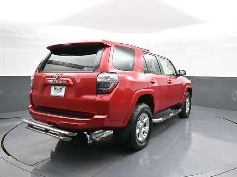 Used 2016 Toyota 4Runner SR5 AWD/4WD image 6