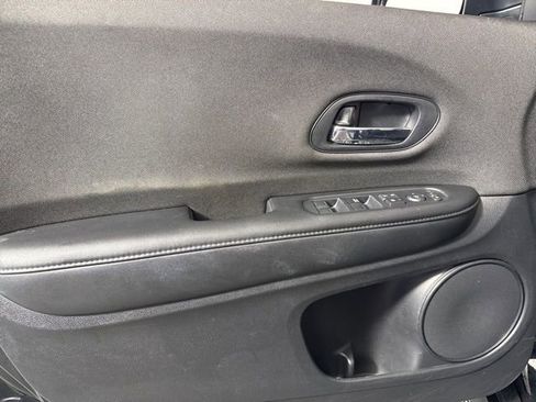 Used 2022 Honda HR-V LX image 15