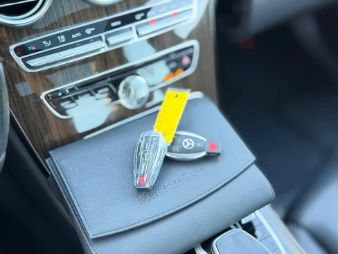 Used 2016 Mercedes-Benz C 300 4MATIC Sedan image 16