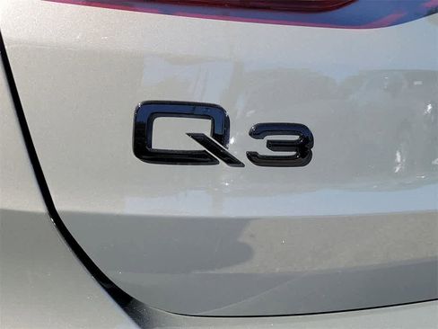 New 2025 Audi Q3 2.0T Premium image 7