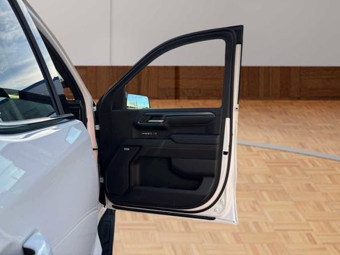 Used 2022 GMC Sierra 1500 AT4 w/ AT4 Premium Package image 15