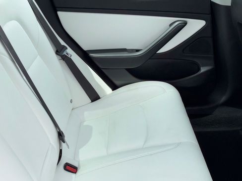 Used 2018 Tesla Model 3 Long Range AWD/4WD image 11