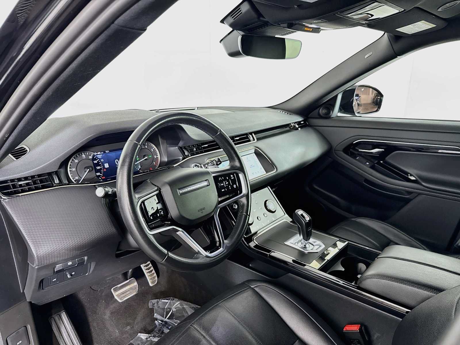 Used 2023 Land Rover Range Rover Evoque R-Dynamic S AWD/4WD image 9