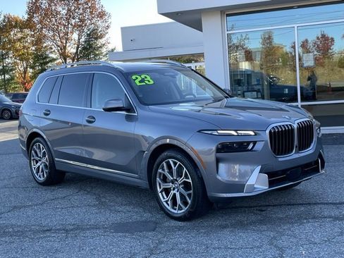 Certified 2023 BMW X7 xDrive40i w/ Executive Package image 3
