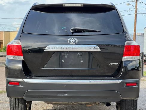 Used 2012 Toyota Highlander Limited w/ Tow Pkg AWD/4WD image 6