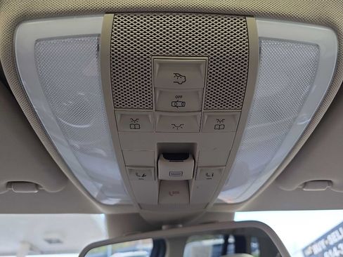 Used 2015 Mercedes-Benz GLK 350 2WD w/ Premium 1 Package image 33