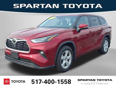 Used 2022 Toyota Highlander LE