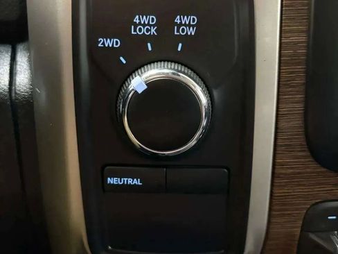 Used 2016 RAM 3500 Laramie w/ Cold Weather Group image 25