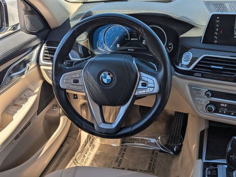 Used 2018 BMW 740e xDrive w/ Driver Assistance Package image 13