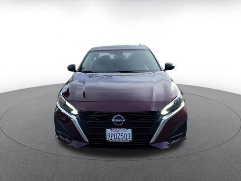 Used 2025 Nissan Altima 2.5 SV image 4