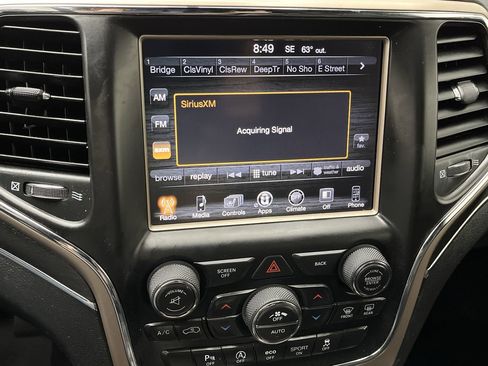 Used 2017 Jeep Grand Cherokee Limited w/ Trailer Tow Group IV image 17