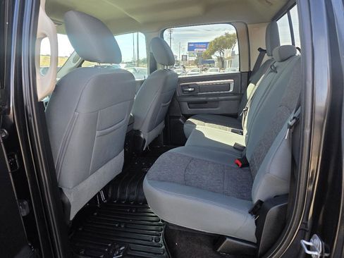 Used 2018 RAM 1500 SLT image 13