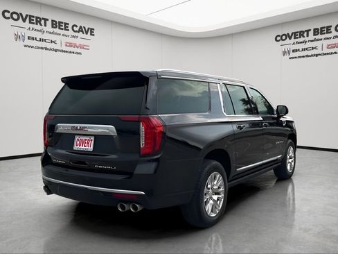 Used 2024 GMC Yukon XL Denali image 9