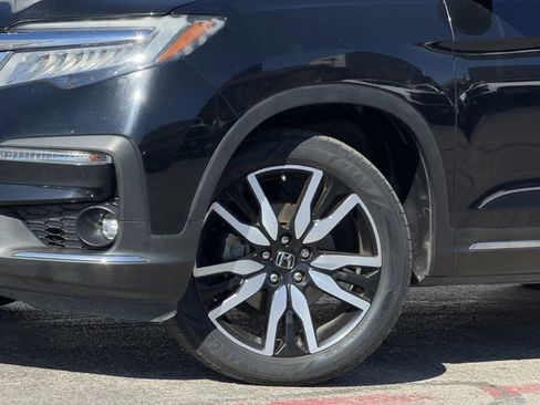 Used 2021 Honda Pilot Touring image 9