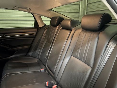 Used 2021 Honda Accord Touring image 26