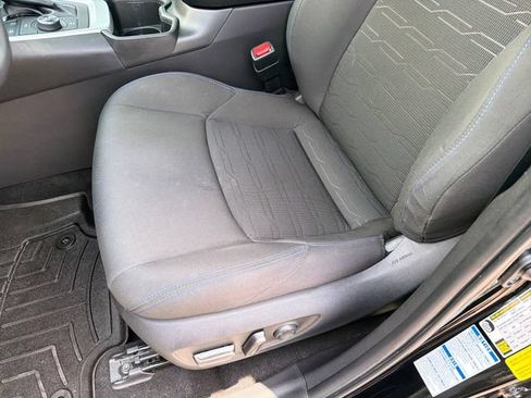 Used 2022 Toyota RAV4 SE AWD/4WD image 20