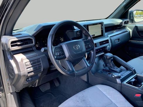 Used 2025 Toyota Tacoma SR5 AWD/4WD image 16